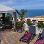 Small 15m For Single Use With Sea View