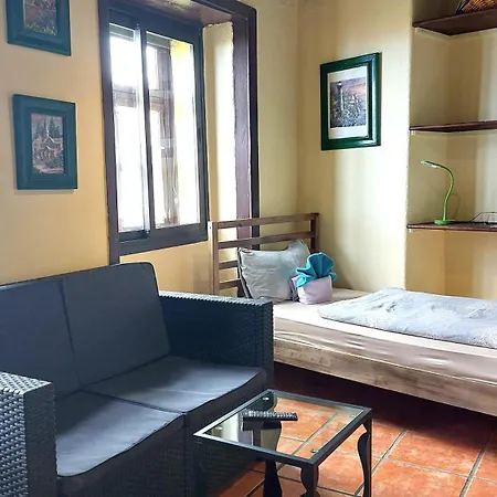 Small 15m For Young People With Sea View Apartament *