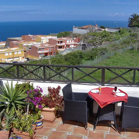 Small 15m For Young People With Sea View Apartament *