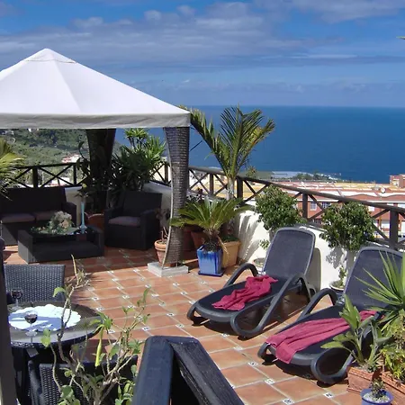 Small 15m For Young People With Sea View *