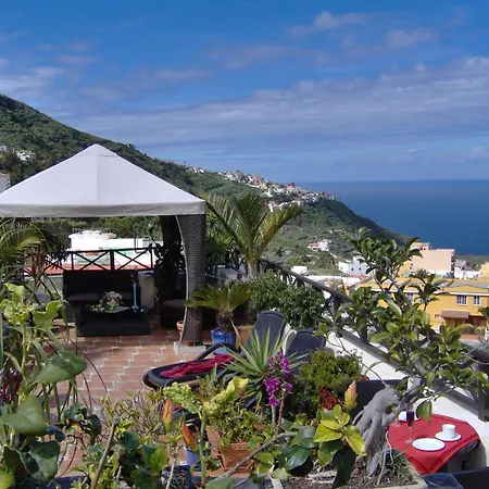 Small 15m For Young People With Sea View Apartament